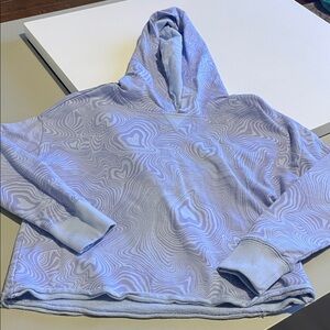 🔥 2/$30 - Purple/Blue Patterned Cropped Hoodie
